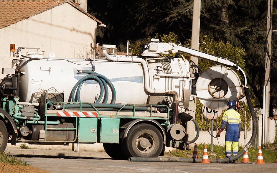 tarif débouchage canalisation Varennes-Jarcy
